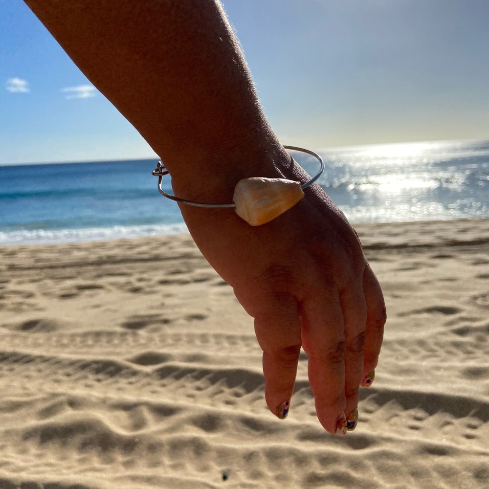 Cone Shell Bangle - Picture 2 of 2